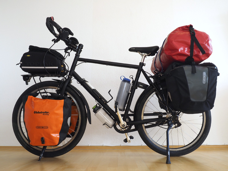 Michas Fahrrad mit Packtaschen